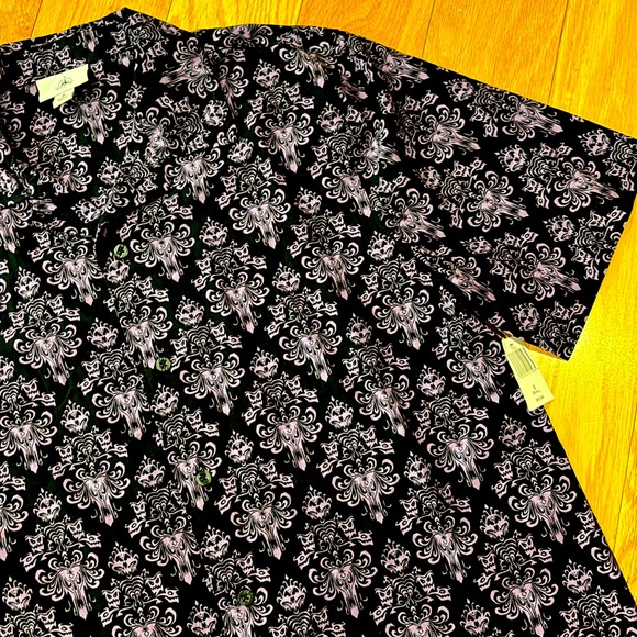 Disney HAUNTED MANSION button front shirt - Picture 2 of 7